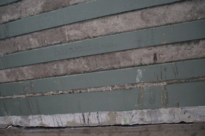 Magstadt: Lkw bleibt an Bruecke haengen. 